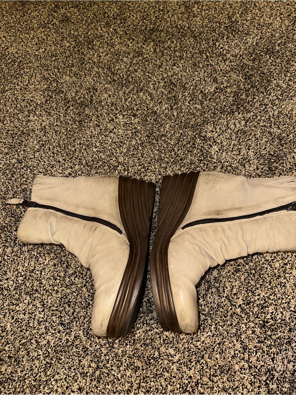 Miz Mooz Slouchy Light Gray Leather Ankle Booties - Picture 2 of 4